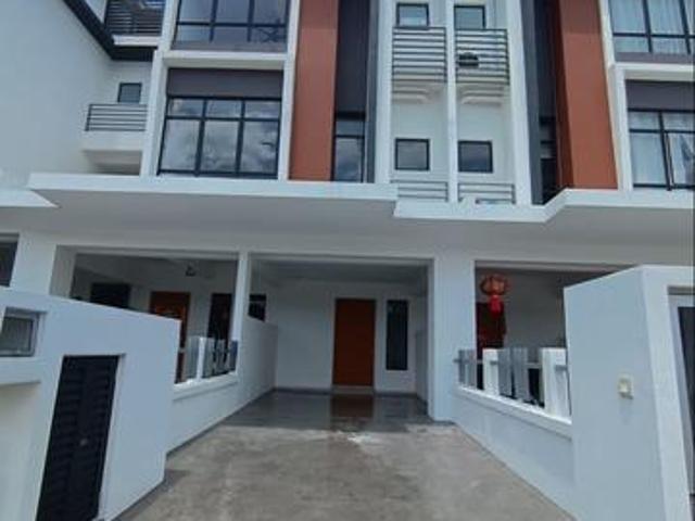 NEW Unit SEMENYIH BROGA HOUSE FOR RENT