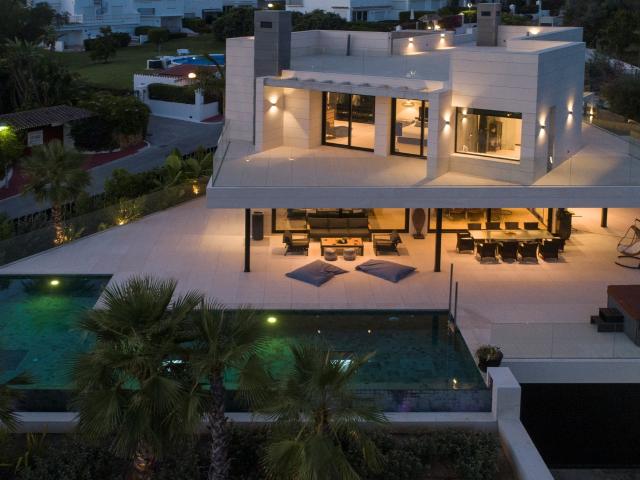 New villa Parcelas del golf Nueva Andalucia