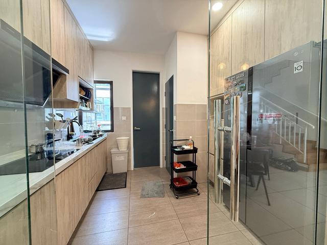 NEWAyden Townhouse Residence 3R3B Fully Furnished Near KLIA