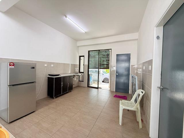 NEWAyden Townhouse Residence 3R3B Partial Furnished Near KLIA
