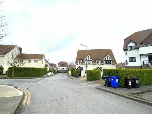 newcastle manor crescent dublin county dublin