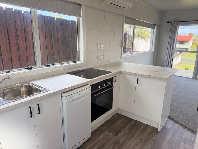 Newest Renovated 2 Bedroom Unit Bell Block