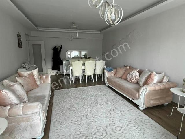 Newera Seyirtepe'de Ara Katta Satılık 4+1 Daire