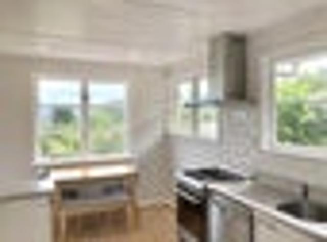 Newlands, 3 bedrooms, $595 pw
