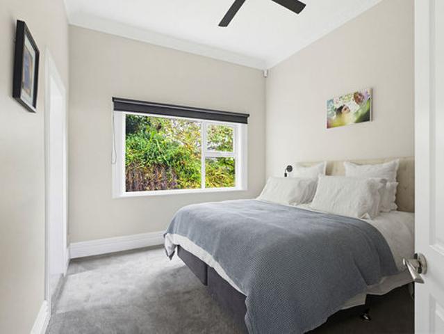 Newlands stylish, renovated & surprisingly spacious