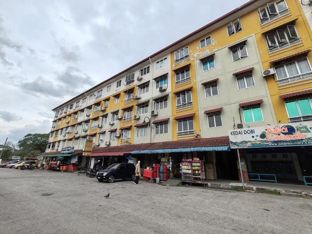 Newly Touch Up 800 sf 3rd Floor Impian Apartment Bdr Country Homes