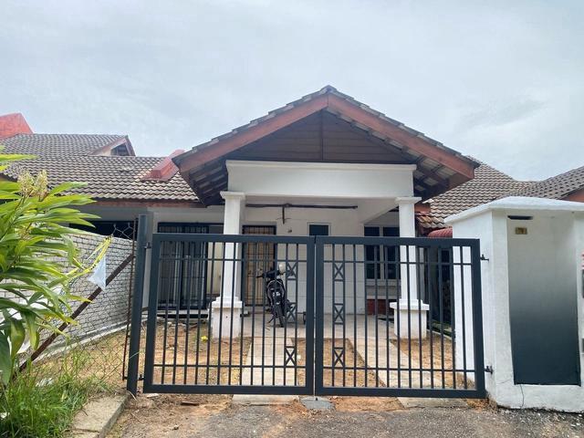 Newly Touch Up 22x75 Single Storey Jln Cemperaisari Sungai Buaya