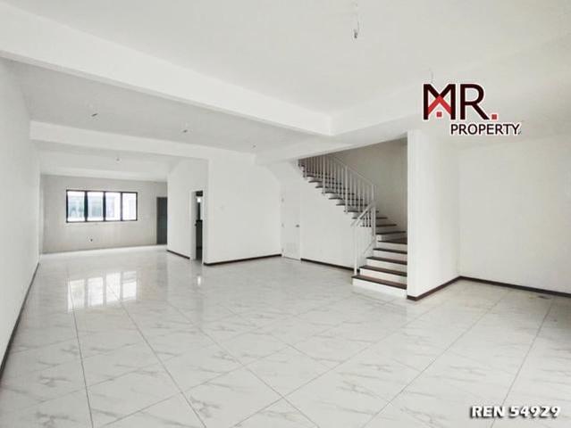 NEWLY UNIT Double Storey Terrace House Bukit Banyan Senni FOR SALE