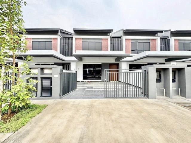 Newly VPDouble Storey type FERROUS Alam Impian