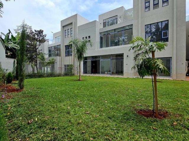 Newly Built 5 Bedroom Home with DSQ in Lavington