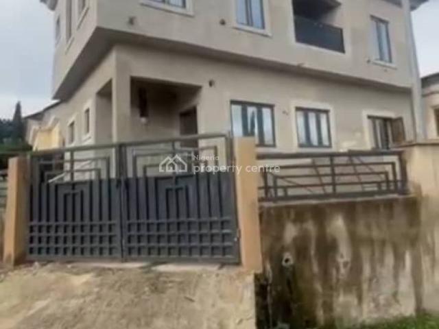 Newly Built 3 Bedroom Fully Detached Duplex. No Bq