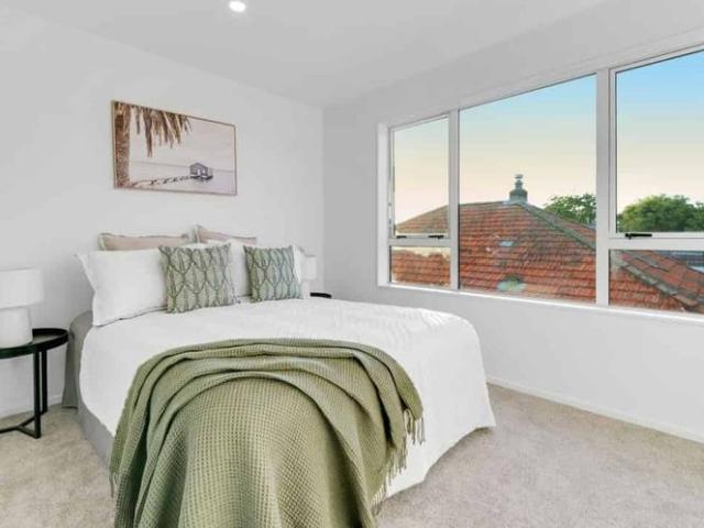 Newly Built Townhouse with 2 Bedroom + Study
