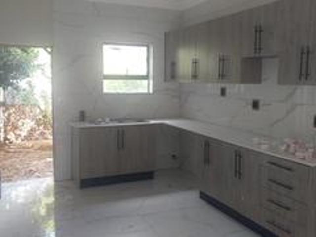 newly built two bedroom simplex to l.