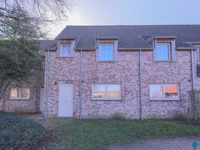 Newly built home with a garden and parking space
