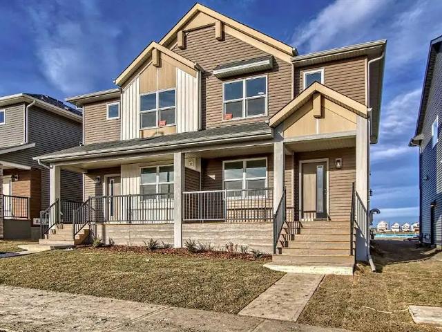 Newly Constructed 3 Bedroom, 2.5 Bathroom Duplex Residence in Pinecreek Calgary