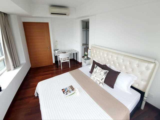 Newly Furnished Big En Suite Master Room Super High Floor Unit Marina bay Sands