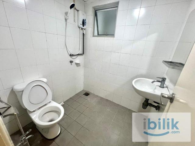 Newly Furnished Medium Queen Bedroom to Rent @ Casa Indah 2 @ Keyless Room @ Smart Lock Main Entrance @ Mix Unit