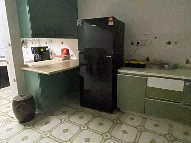 Newly Furnished ‼️Middle Room @ Subang SS18