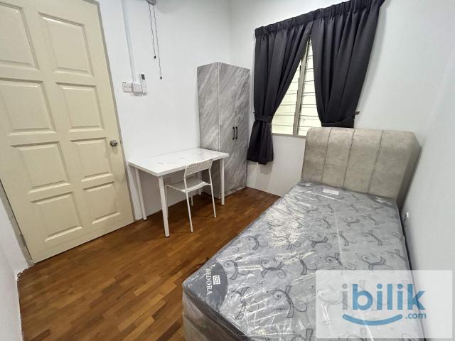 Newly Furnished Single room at Damansara Utama Damansara Uptown LRT Kayu Ara