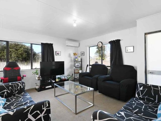 Newly Insulated 3 bedroom home