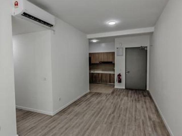 Newly Lakefront Residence Condo 3R2B PFurnish Cyberjaya Lake Point