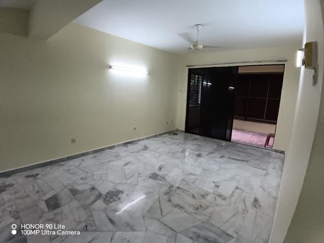 Newly Paint 1479 sf Non Bumi Templer Impian Templer Park Rawang