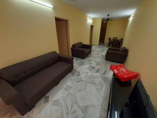 Newly Painted New Furniture Full Furnished Palm Court for Rent