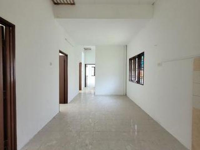 Newly Painted Endlot Single Storey Perepat Permai Kapar