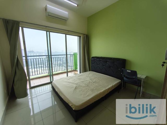 Newly Painted Fully Furnished Balcony Room
