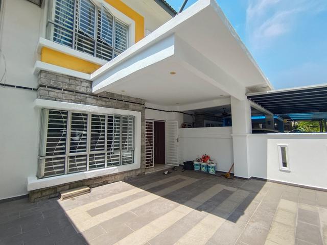 NEWLY PAINTED FACING OPEN 2 Storey Tasik Biru Rawang Kundang