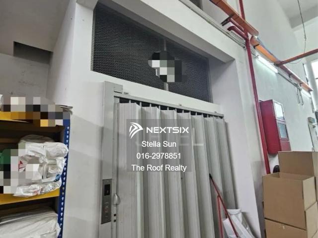 Newly Painted & Good Maintained Unit