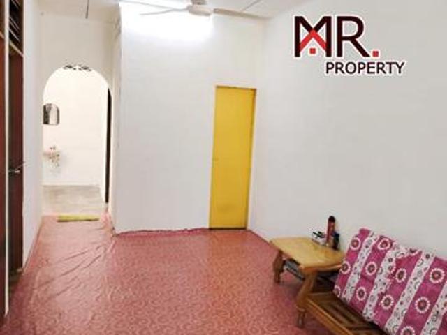 NEWLY PAINTED Single Storey Terrace Taman Keladi FOR SALE