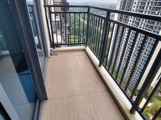 Newly painted 11 bedroom good condition opposite is shoplot