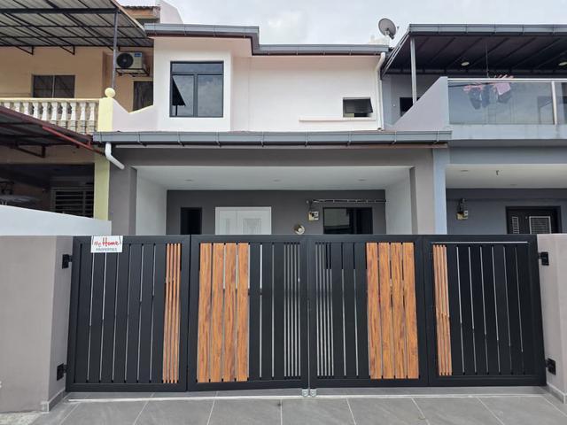 Newly Reno Free SPA 2 storey bandar mahkota cheras