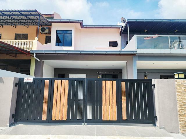 GatedNewly Reno 2Sty Teres Hse Brd Mahkota Cheras MRT BTHO Cheras