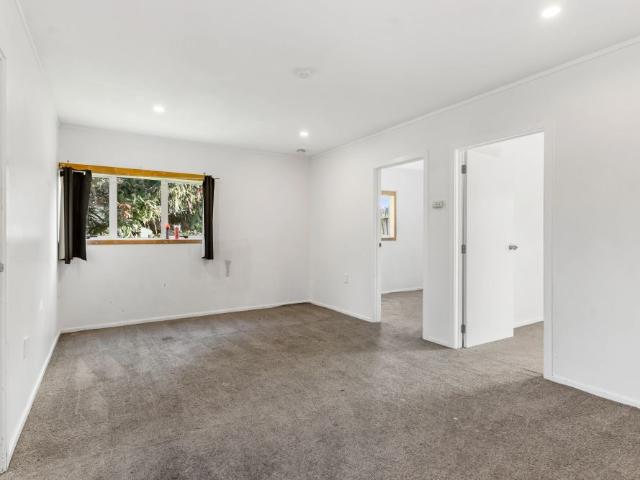 Newly Renovated 3 Bedroom Home + 3 Utility Rooms