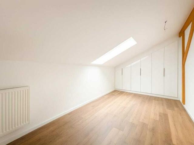 Newly renovated 1.5 room attic apartment with style in Grenchen