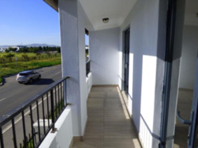 Newly Renovated 2 Bedroom Apartment for Sale in Parklands North