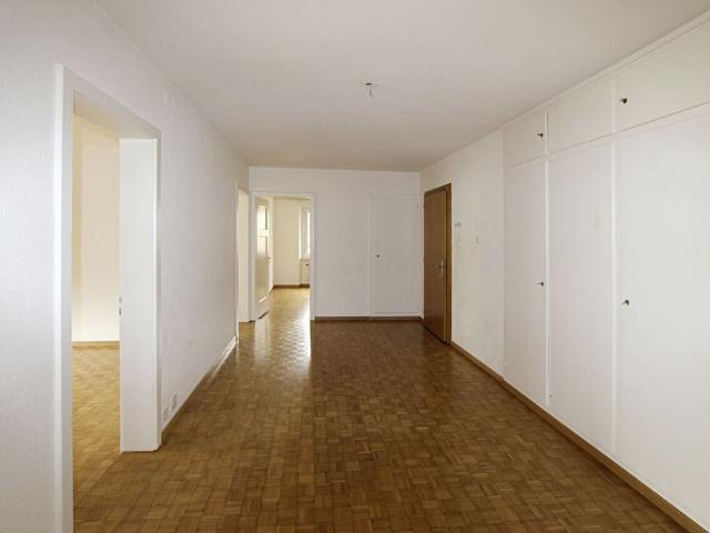 Newly renovated 4.5 room apartment in the center of Visp