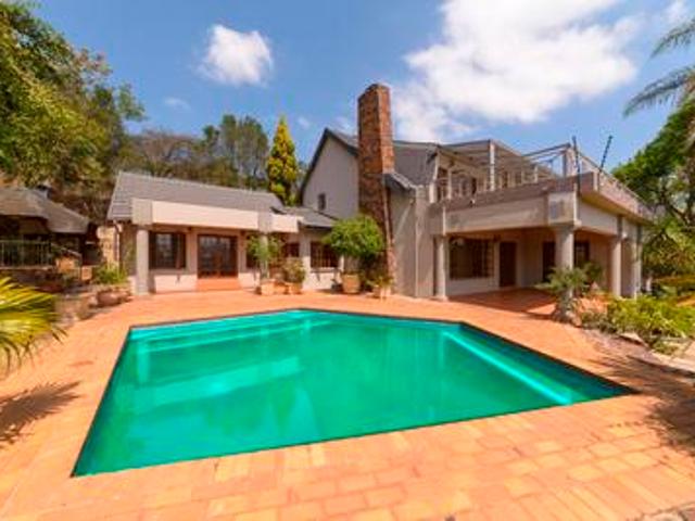 newly renovated 4 bedroom home in 24.