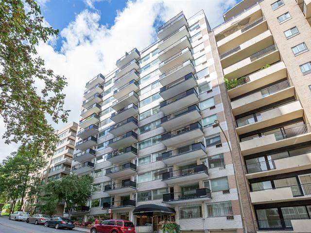 Newly renovated 5½ in Imperial House — 3 bedrooms, 2 bath 1 ensuite, new kitchen and floors, balcony, and family‑friendly amenities Golden Sq Mile