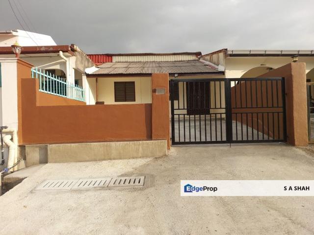 Newly Renovated 6r 2b Terrace House @ Section 8 PJ