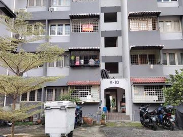 Newly Renovated Condo Baiduri Apartment Near Ampang For Sale