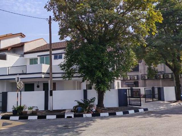 Newly Renovated Corner lot 2 Storey Simpang Ampat