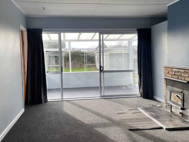 Newly renovated, close to parks and schools