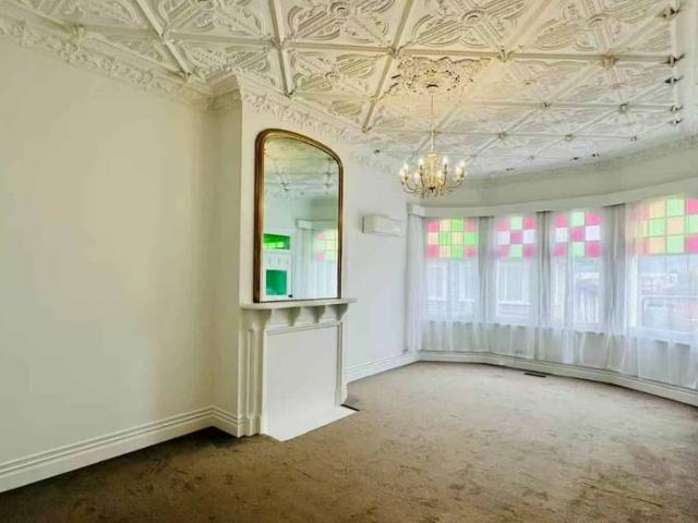 Newly Renovated Grand Villa And Cottage