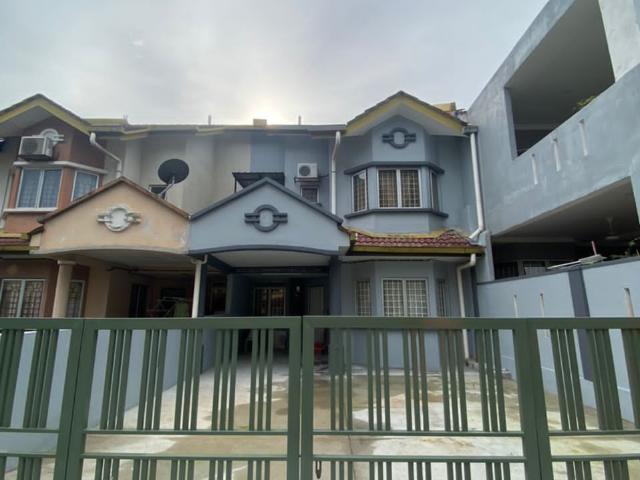 Newly Renovated Double Storey LEP 4/15 Taman Lestari Putra