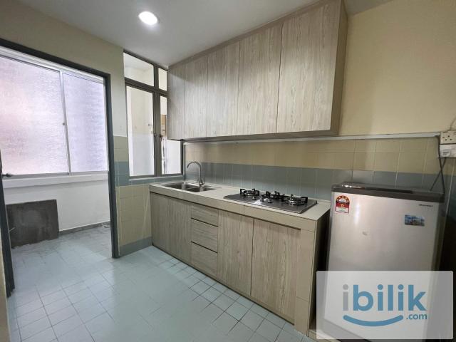 Newly Renovated Fully Furnished Bedroom at Bukit OUG Condo, Bukit Jalil Awan Besar LRT Station