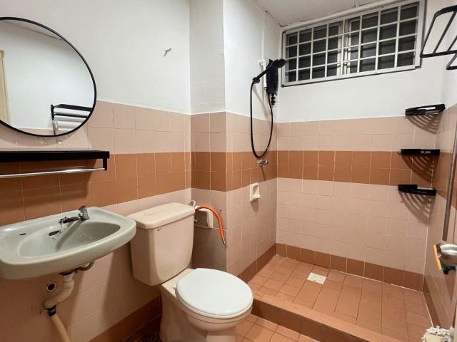 Newly Renovated Fully Furnished Bedroom at Bukit OUG Condo, Bukit Jalil Awan Besar LRT Station