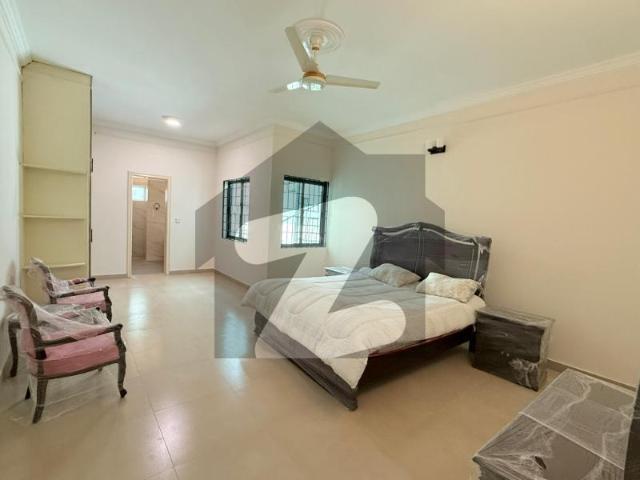 Newly renovated house for rent in F 7